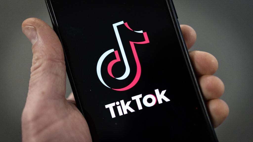 Το TikTok απέναντι από την Amazon στον ανταγωνισμό των ηλεκτρονικών πωλήσεων