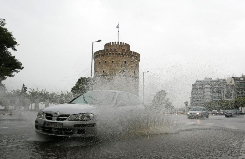 Θεσσαλονίκη: Τα στοιχεία του meteo για την κακοκαιρία – Έπεσαν 84 τόνοι νερό ανά στρέμμα σε 7 ώρες