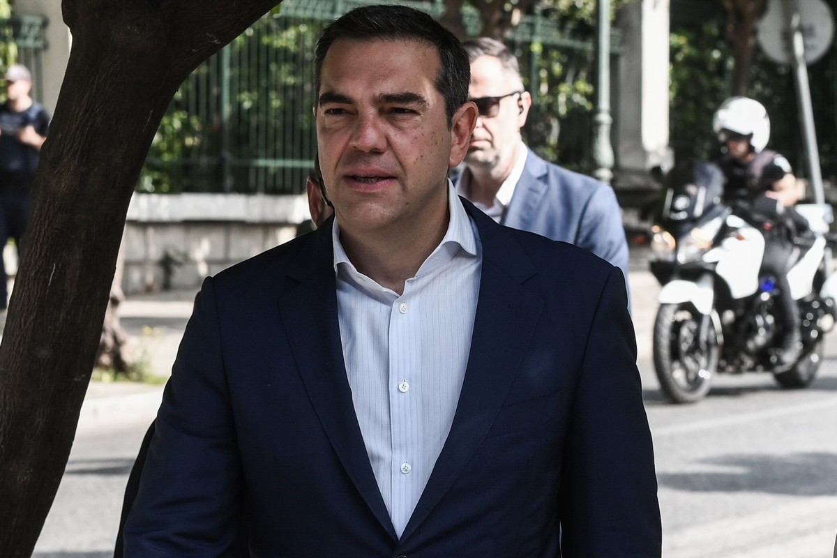 Τσίπρας για Πύλο: «Στρατηγική επιλογή κυβέρνησης Μητσοτάκη να ακολουθήσει μεθόδους που δεν συνάδουν με το διεθνές δίκαιο»