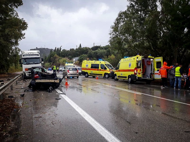 Τροχαίο δυστύχημα στον Πύργο: Αυτοκίνητο παρέσυρε και σκότωσε μια γυναίκα στο Λαμπέτι
