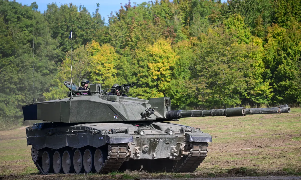 Τα βρετανικά άρματα μάχης Challenger-2 ρίχθηκαν από τους Ουκρανούς στην επίθεση στην Ζαπορίζια (βίντεο)