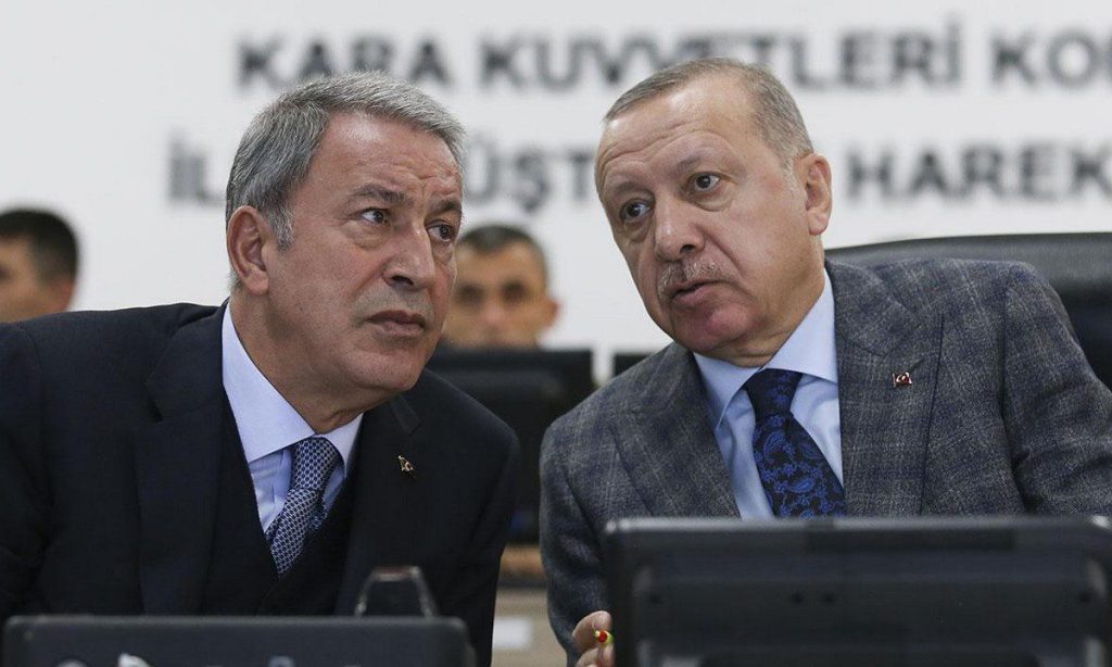 Τουρκία: «Θυμωμένος ο Ακάρ με τον Ερντογάν που δεν τον κράτησε στο υπουργείο Άμυνας» αποκαλύπτει δημοσιογράφος