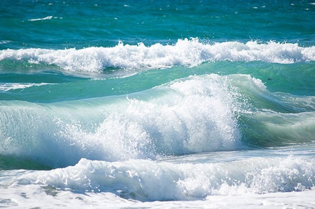 Νέα στοιχεία για τον θάνατο του 50χρονου στη Λευκάδα: Παρασύρθηκε από τα κύματα προσπαθώντας να βγάλει σέλφι