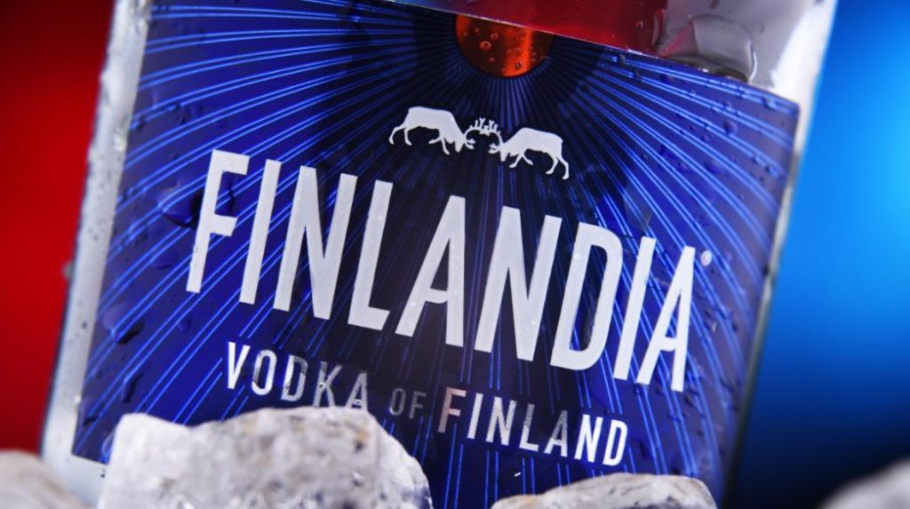 Coca Cola HBC: Εξαγοράζει τη Finlandia Vodka έναντι 220 εκατ. δολαρίων