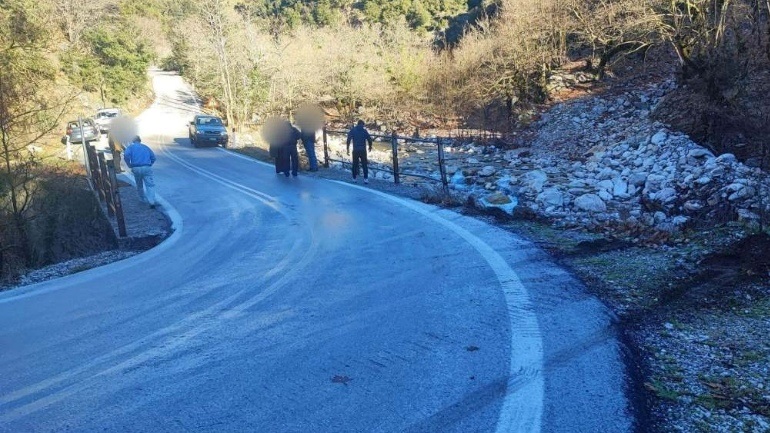 Αιτωλοακαρνανία: Αστυνομικός από το Ισραήλ σκοτώθηκε σε τροχαίο – Έπεσε σε ποτάμι με μηχανή