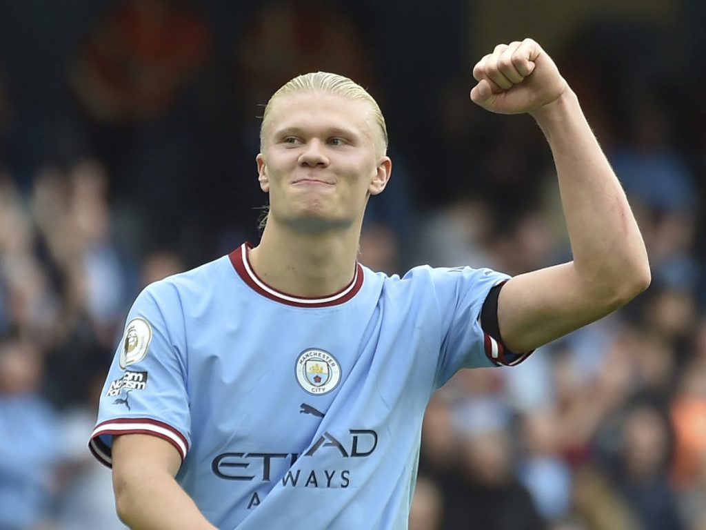 Ο Έρλινγκ Χάαλαντ ξεπέρασε τον Κιλιάν Εμπαπέ στα γκολ και αναδείχθηκε πρώτος σκόρερ της φετινής σεζόν