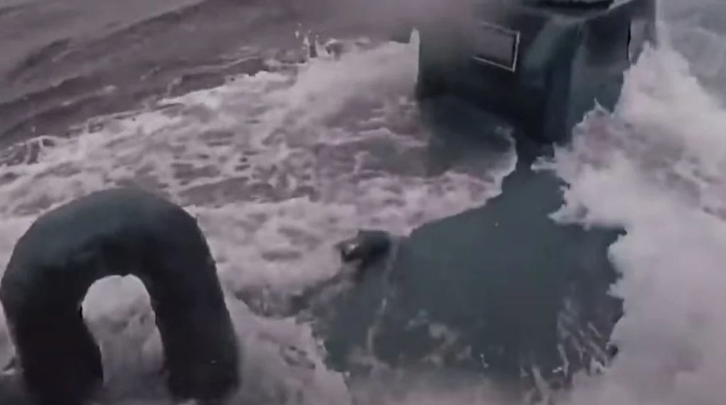 Αμερικανοί κομάντο καταδιώκουν υποβρύχιο με κοκαΐνη αξίας 232 εκατ. δολαρίων στις ΗΠΑ (βίντεο)