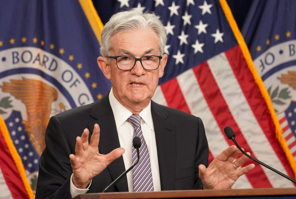 Η Fed φοβάται τον πληθωρισμό: «Η μείωση των επιτοκίων θα πρέπει να περιμένει»