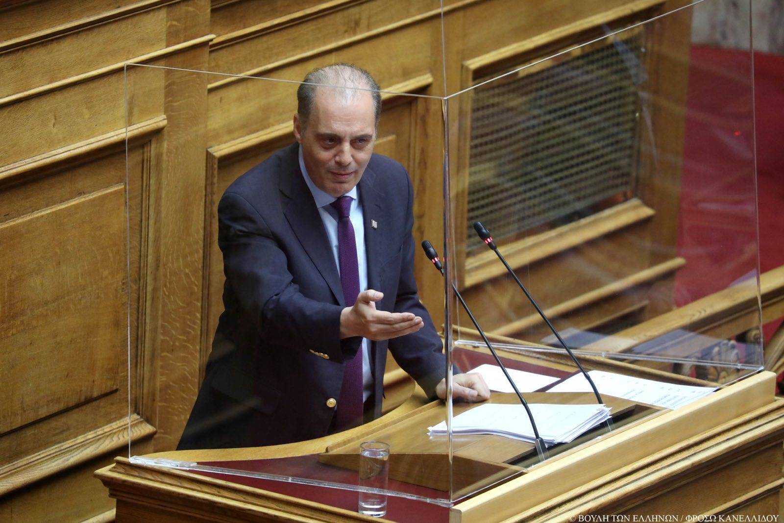 Κ.Βελόπουλος: «Προτείνουμε χημικό ευνουχισμό, ισόβια και καταναγκαστική εργασία για τους βιαστές και τους παιδόφιλους»