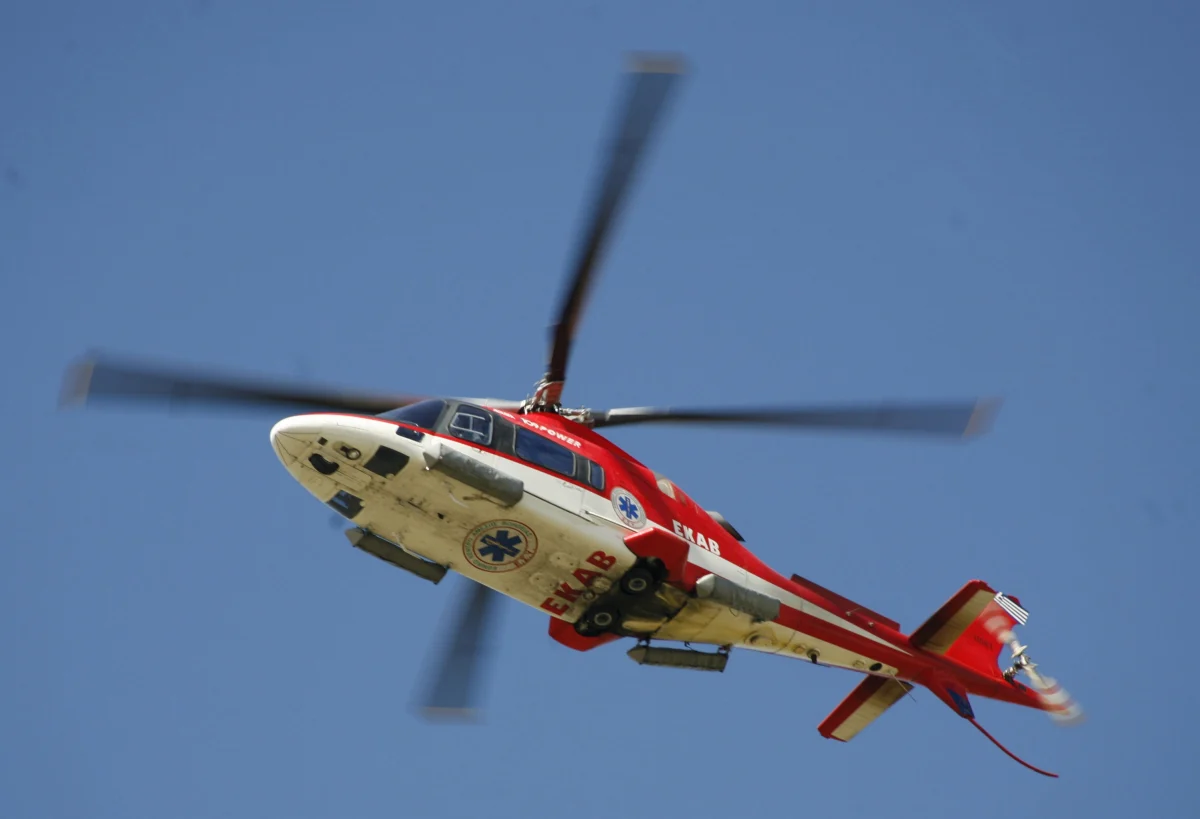 Τα «χάλια» του ΕΣΥ: Πατέρας πλήρωσε 5.000€ για την αεροδιακομιδή του παιδιού του