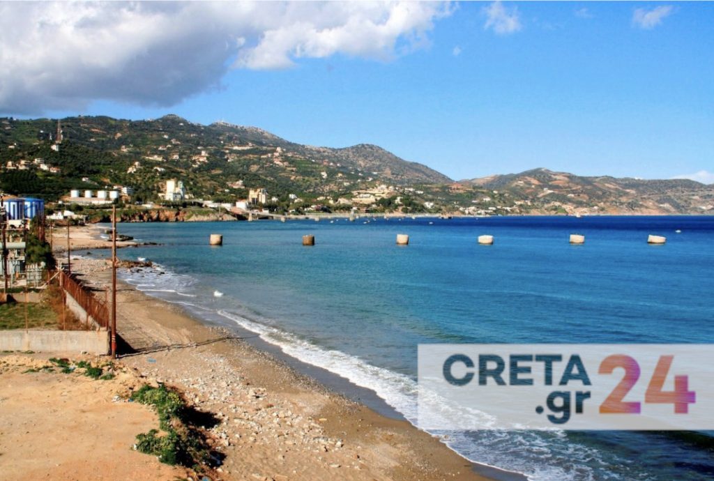 Κρήτη: Ηλικιωμένοι κολυμπούν σε θάλασσα με λύματα νομίζοντας ότι πρόκειται για… ιαματικά νερά!