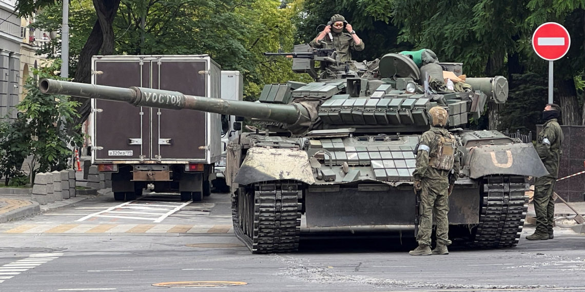 Ενημερώθηκε ο Τ.Μπάιντεν – Βρετανικό ΥΠΑΜ: «Σοβαρή κρίση στην Ρωσία» – Τι αναφέρουν οι ευρωπαϊκές κυβερνήσεις