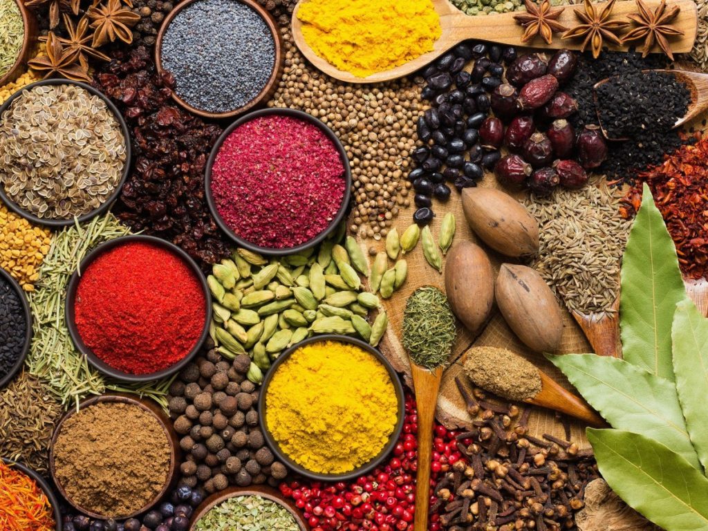 Αυτά τα βότανα και μπαχαρικά ενισχύουν την προσπάθεια αδυνατίσματος