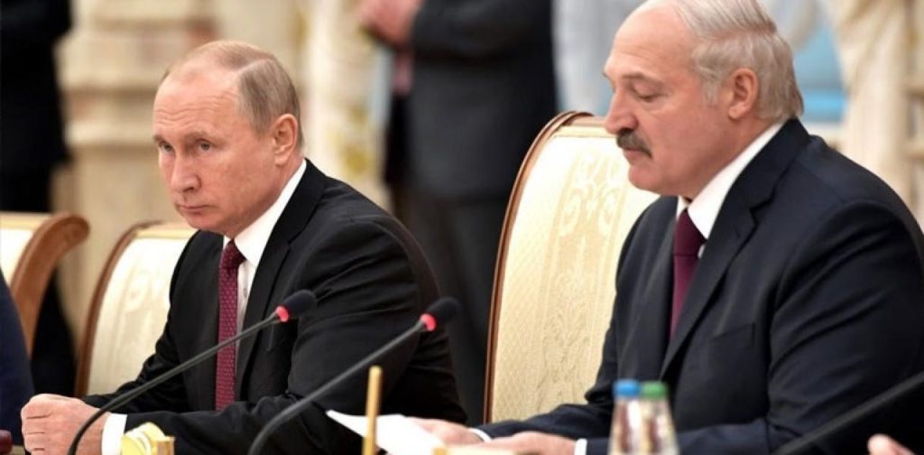 Ο Β.Πούτιν ενημέρωσε τον Α.Λουκασένκο για την κατάσταση στη Ρωσία