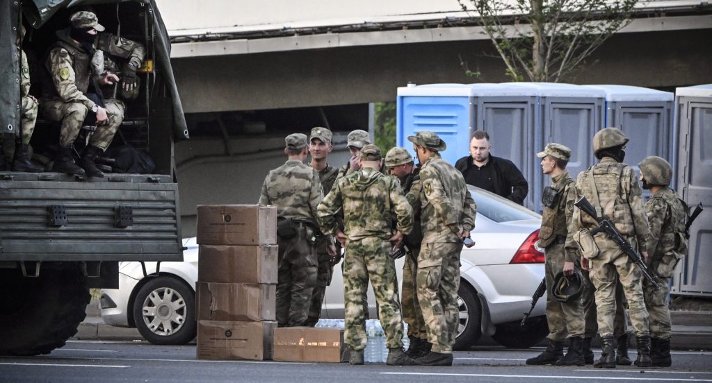 Wagner: Σε ισχύ ακόμα τα περιοριστικά μέτρα στον αυτοκινητόδρομο M-4 στις περιφέρειες Μόσχας και Τούλα