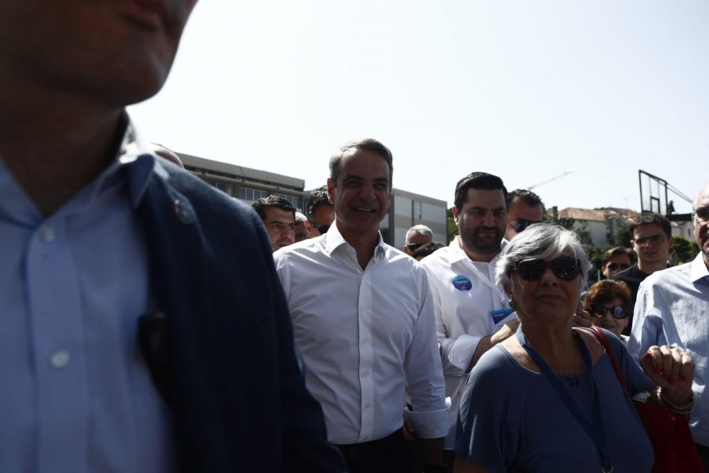 Επεισόδιο με φιλόζωο όταν πήγε να ψηφίσει ο Κ.Μητσοτάκης (βίντεο)