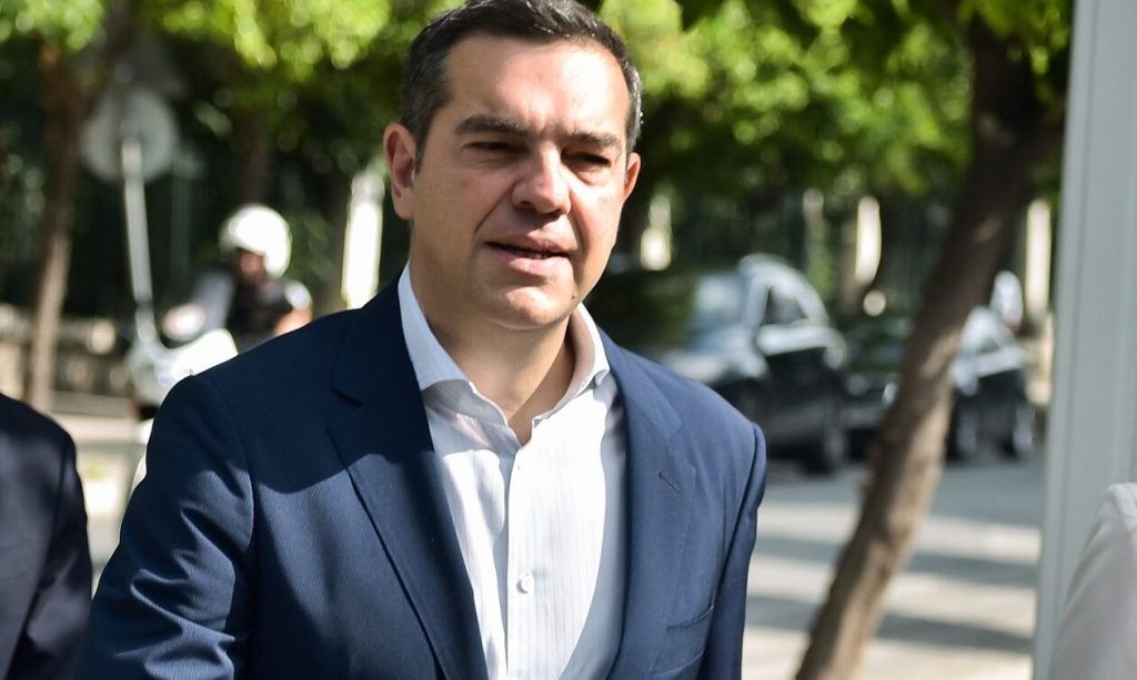 Στο Περιστέρι ψήφισε ο πρόεδρος του ΣΥΡΙΖΑ Αλέξης Τσίπρας – «Σήμερα κρίνεται η ζωή μας τα επόμενα 4 χρόνια»