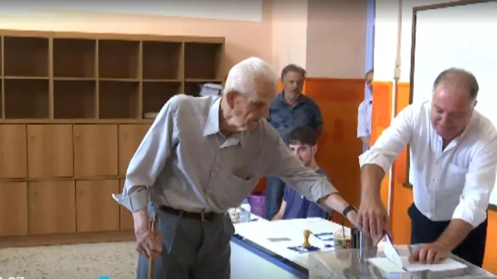 Ψηφοφόρος ετών… 99 στο Ροδολίβο Σερρών – Το κριτήριό του για την ψήφο είναι το καλό της Ελλάδας