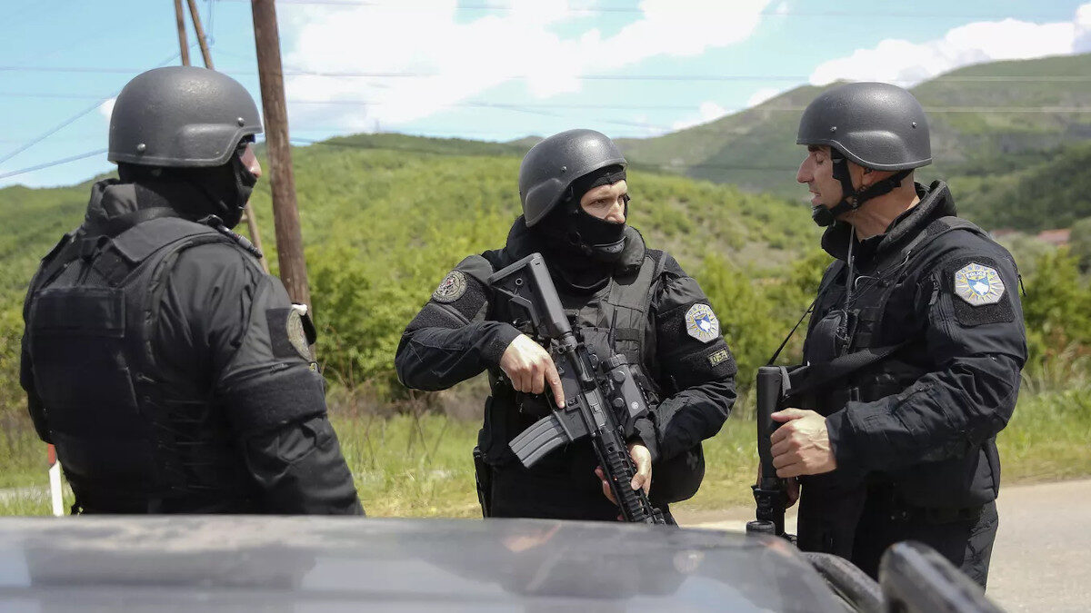 Σερβία: Ελεύθεροι αφέθηκαν τρεις Κοσοβάροι αστυνομικοί που είχαν συλληφθεί στα σύνορα