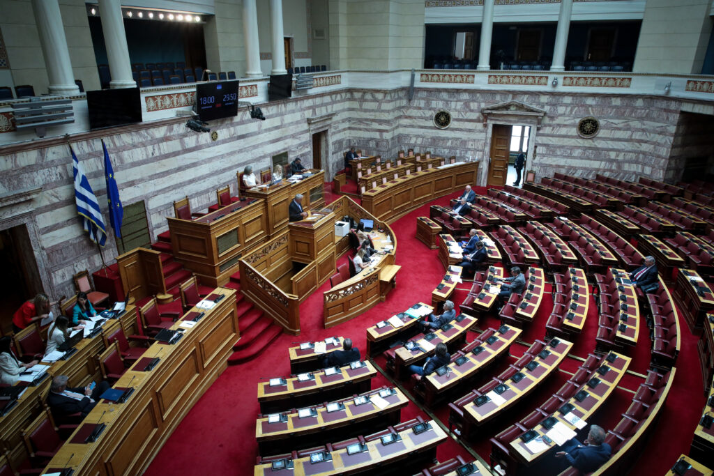 Εκλογές 2023: Ποιοι χάνουν την βουλευτική έδρα – «Ηχηρές» οι αποχωρήσεις