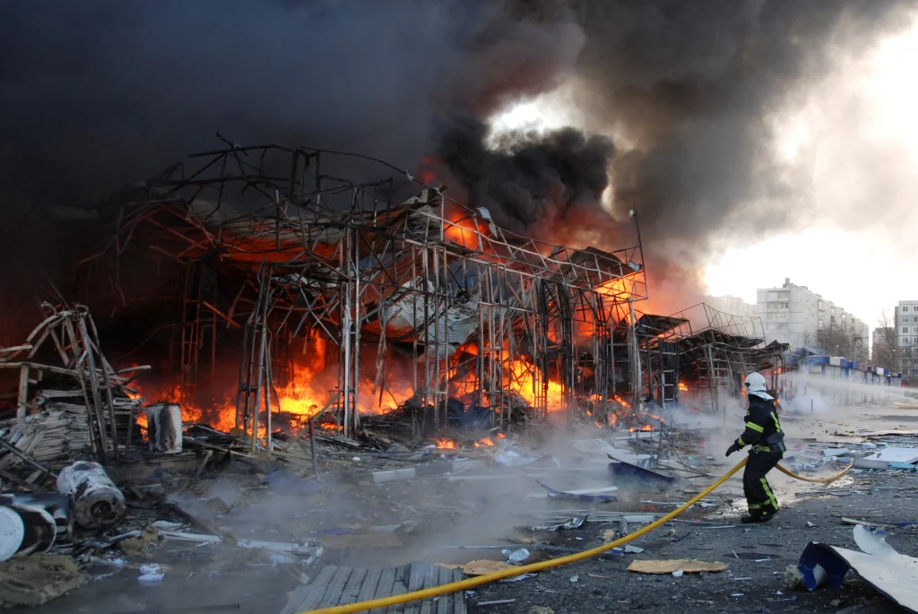 Ουκρανία: Βομβαρδισμός εστιατορίου στην πόλη Κραματόρσκ – Αναφορές για θύματα