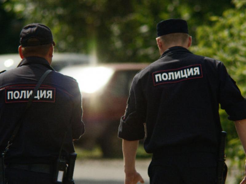 Ρωσία: Άγριο επεισόδιο για ένα χωράφι – Συνταξιούχος πυρπόλησε γείτονα και κάρφωσε καμάκι στον λαιμό γυναίκας
