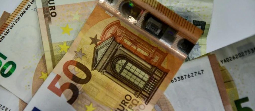 Επίδομα 400 ευρώ για εργαζόμενους του ιδιωτικού τομέα – Ποιοι είναι οι δικαιούχοι