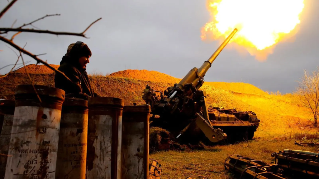 Το ρωσικό πυροβολικό σφυροκοπά τους Ουκρανούς δυτικά του Δνειπέρου (βίντεο)