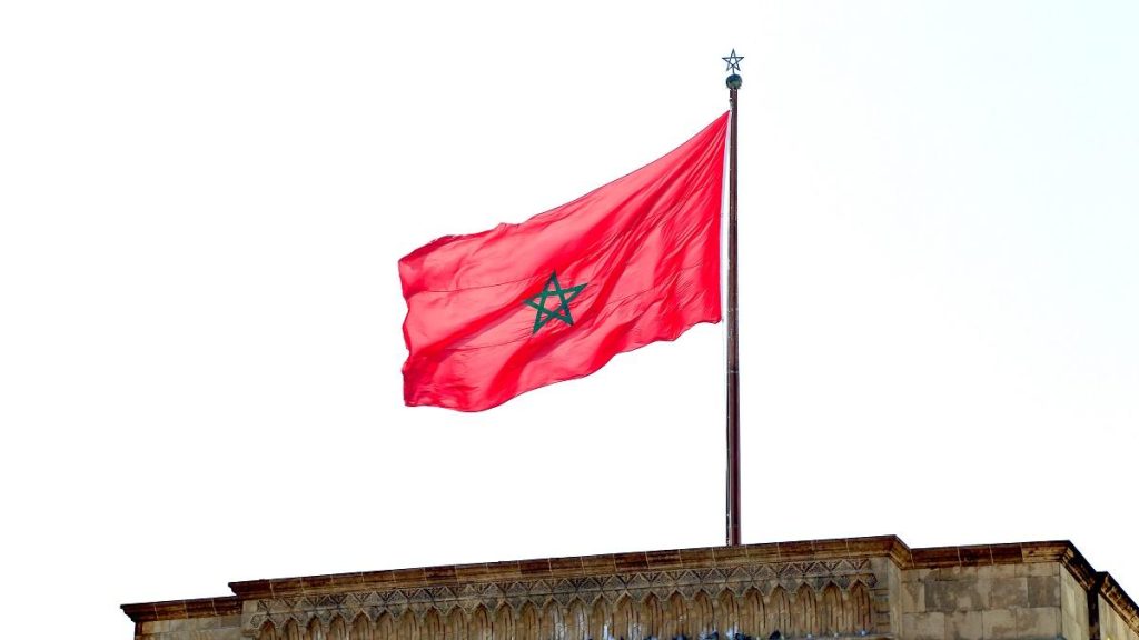 Το Μαρόκο αποσύρει τον πρέσβη του από τη Σουηδία μετά το νέο κάψιμο του Κορανίου έξω από τζαμί
