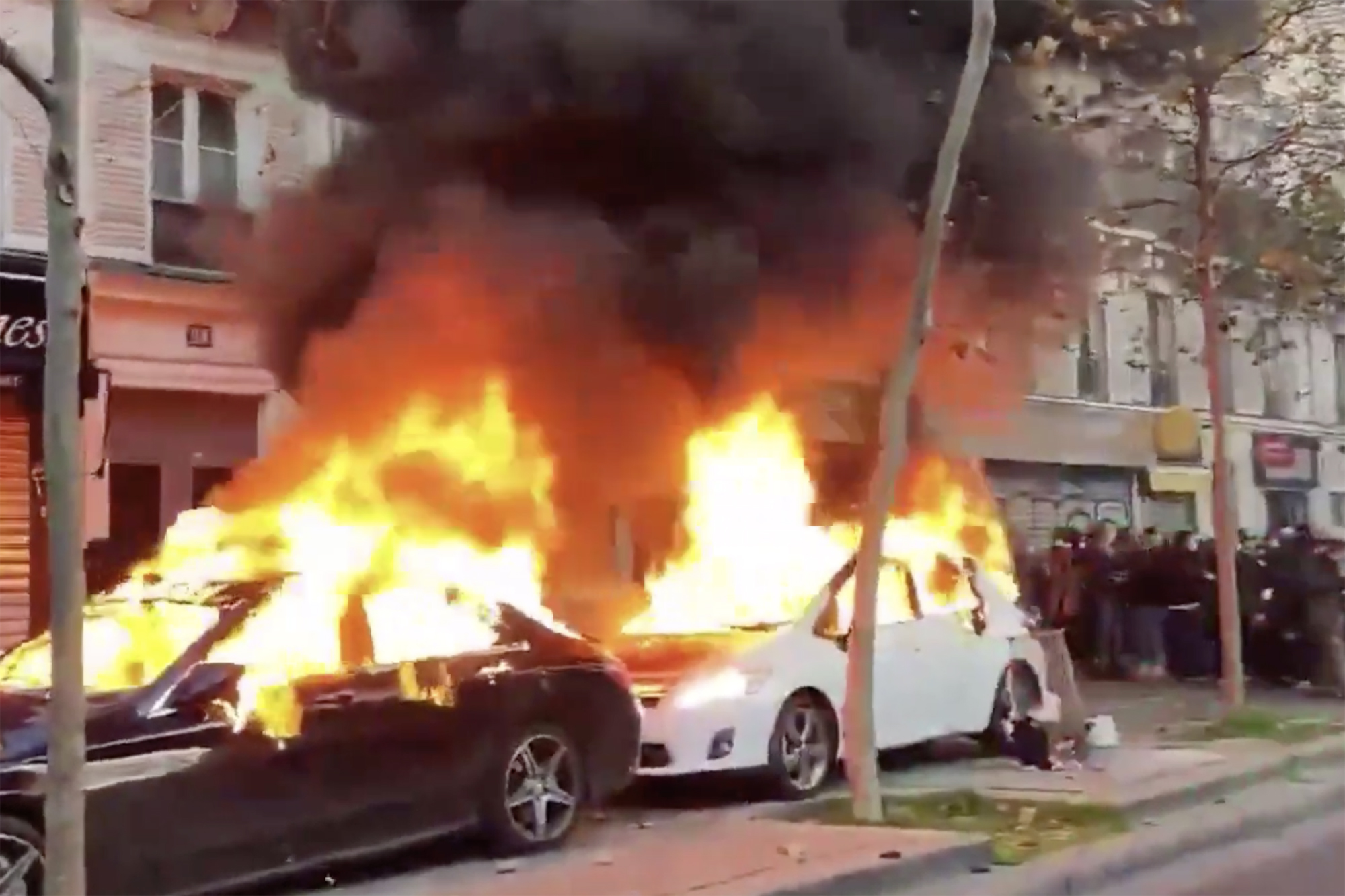 Βίντεο: Δεν πρόκειται για την Ουκρανία αλλά για εικόνες από την Γαλλία