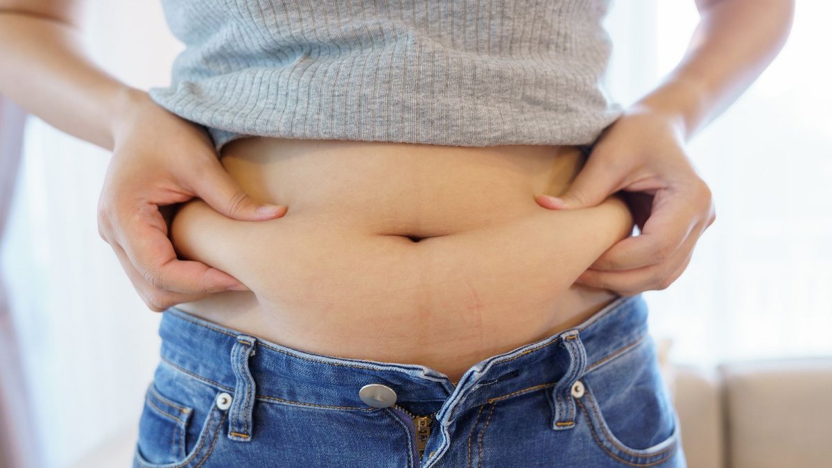 Συνήθειες που μπορούν να σας βοηθήσουν να απαλλαγείτε από το σπλαχνικό λίπος