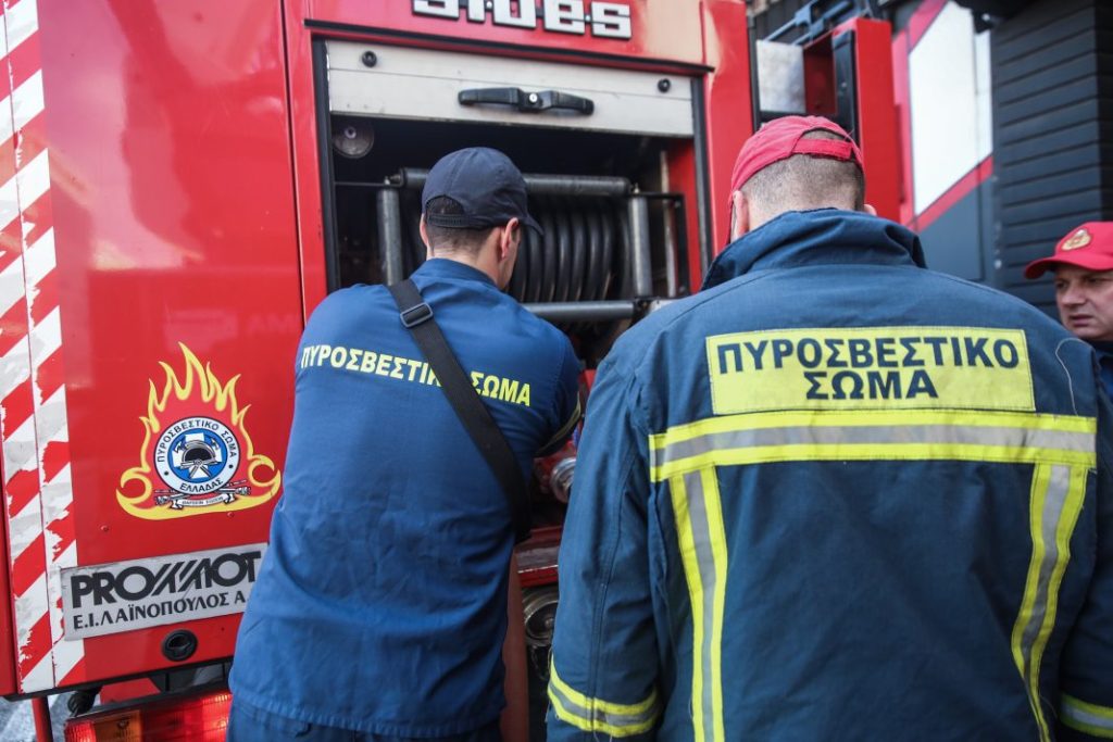 Πυρκαγιές ξέσπασαν σε Ζωγράφου και Χαλάνδρι – Κινητοποίηση της Πυροσβεστικής