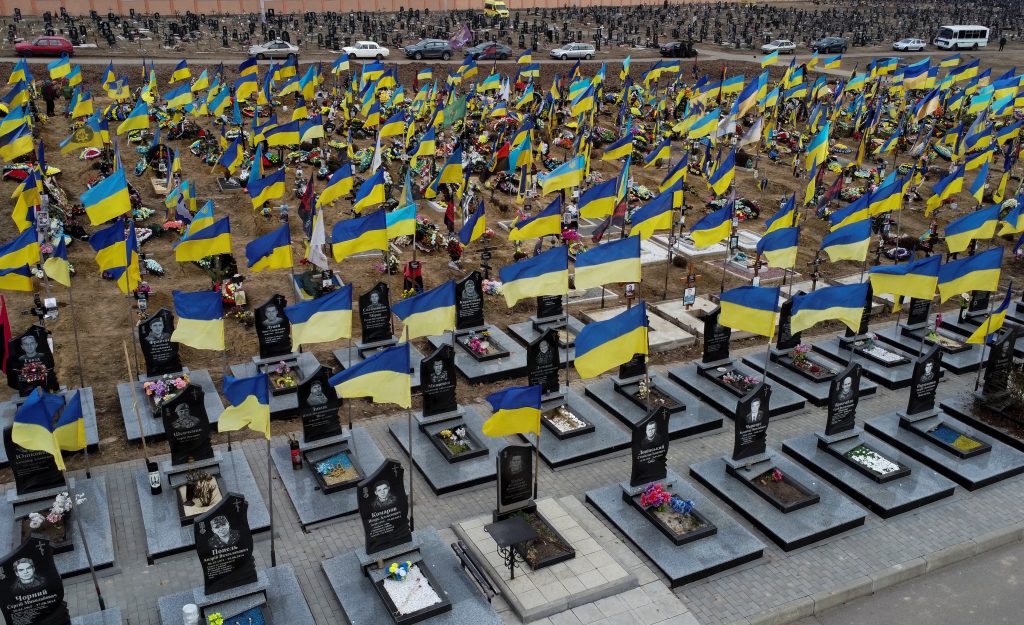 Τρομακτικό: Ξεμένουν από χώρο ταφής τα κοιμητήρια του ουκρανικού στρατού στο Χάρκοβο!
