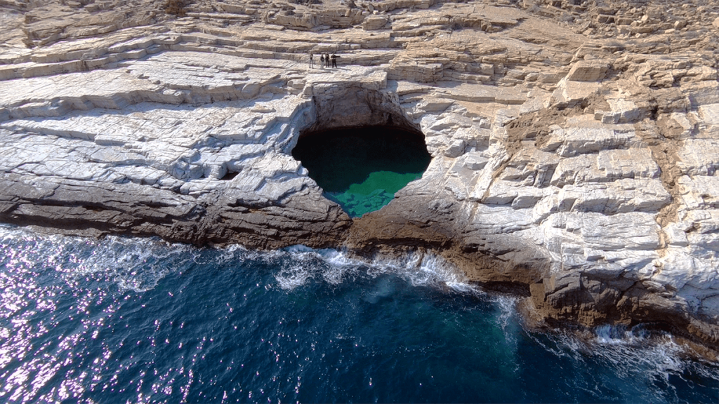 Γκιόλα: Η παραλία στη Θάσο που θα σας «πάρει τα μυαλά» έτσι και την επισκεφθείτε (φώτο)