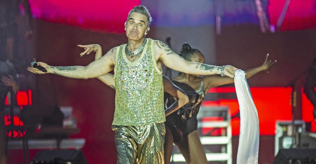 Ο Ρόμπι Γουίλιαμς ξεσάλωσε στη Μαλακάσα – «Σας ευχαριστώ» αφού πρώτα είπε τους Έλληνες… «κλέφτες»(φώτο-βίντεο)