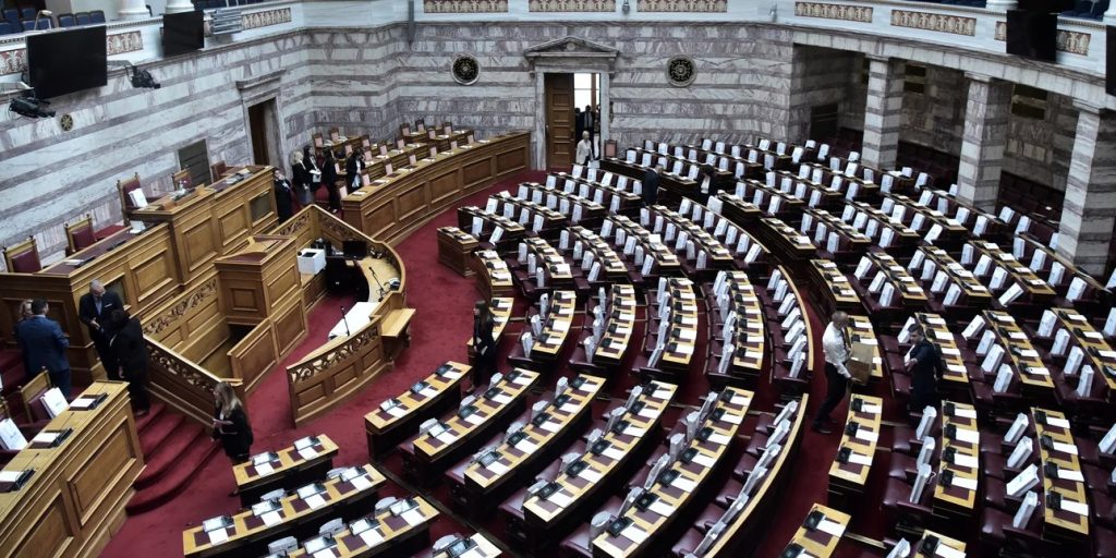 Αύριο η ορκωμοσία των βουλευτών παρουσία της Κ.Σακελλαροπούλου – Βήμα-βήμα η διαδικασία