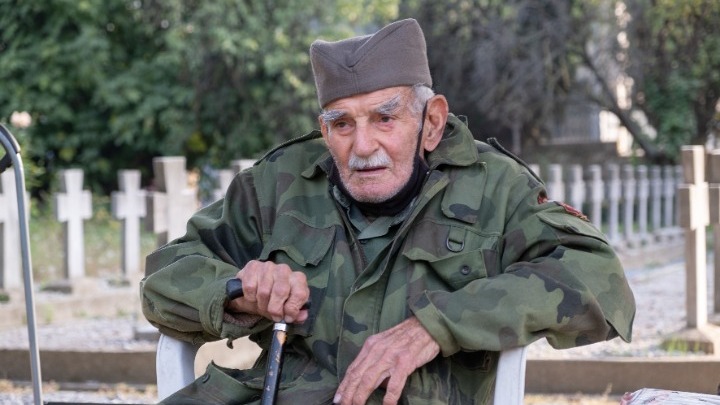 Θεσσαλονίκη: «Έφυγε» από τη ζωή ο επί σειρά δεκαετιών φύλακας των Συμμαχικών Κοιμητηρίων του Ζέιτενλικ Γιώργος Μιχαήλοβιτς