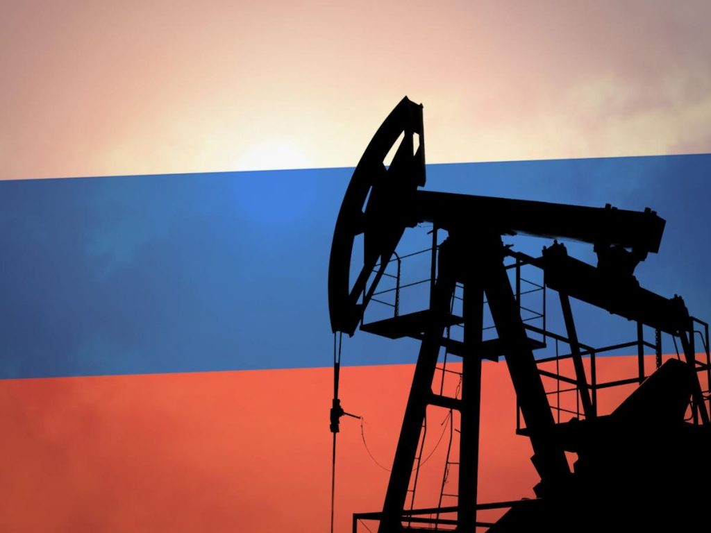 Η Ρωσία θα μειώσει τον Αύγουστο τις εξαγωγές πετρελαίου κατά 500.000 βαρέλια τη μέρα