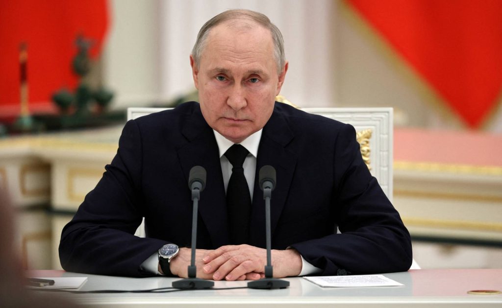 Β.Πούτιν: «Η Ρωσία θα συνεχίσει να αντιστέκεται στις εξωτερικές πιέσεις και τις κυρώσεις»