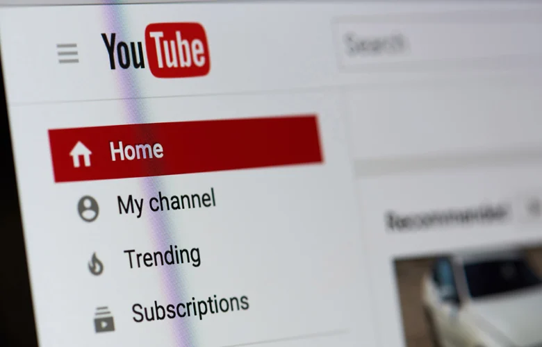 Το YouTube μπλοκάρει χρήστες που χρησιμοποιούν ad blockers