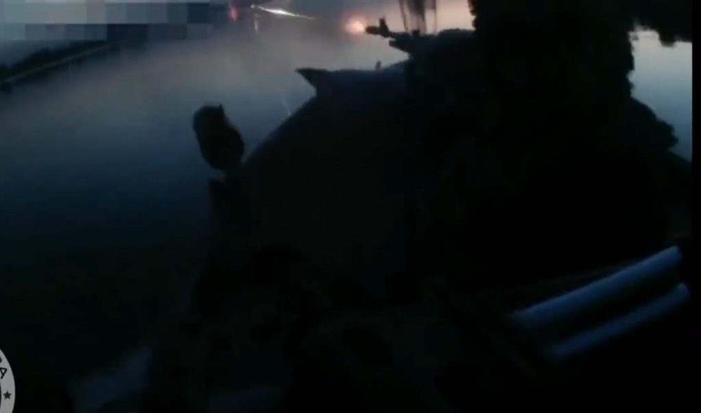 Ρωσικό σκάφος επιτίθεται σε ουκρανικούς στόχους στο Δνείπερο (βίντεο)