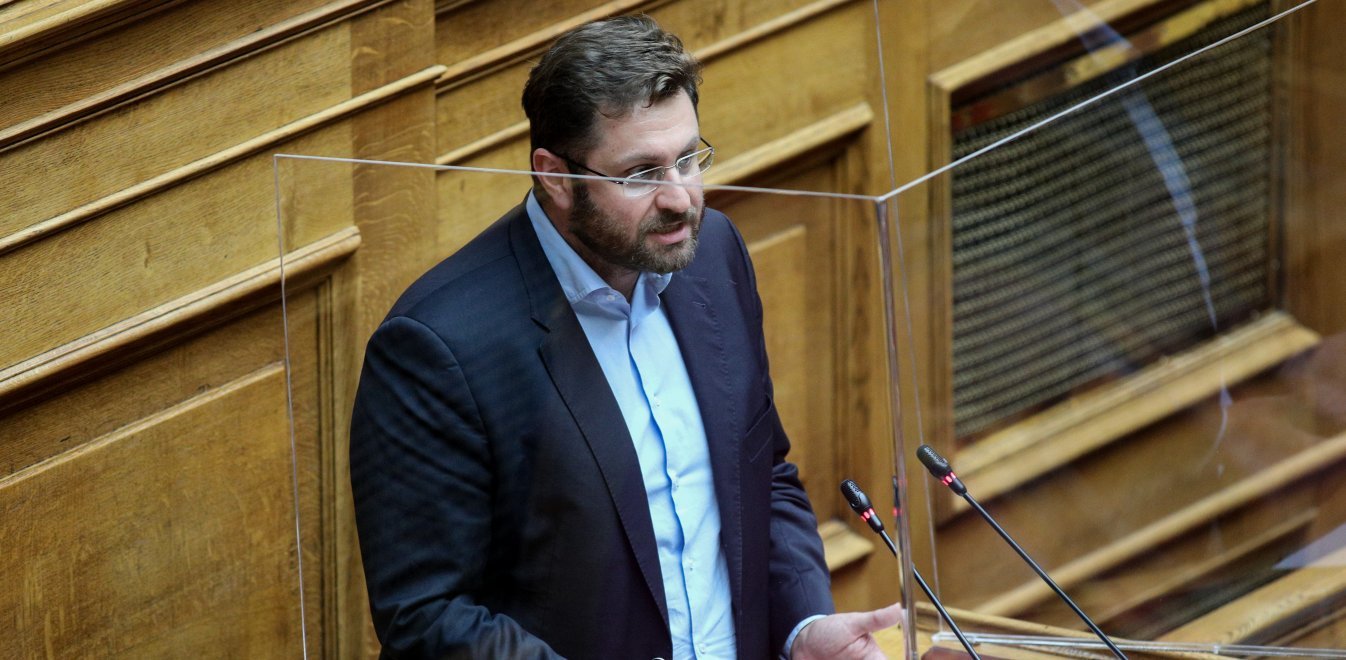 Κ.Ζαχαριάδης για παραίτηση Α.Λοβέρδου: «Τον είδα αγκαλιά με τον Άδωνι Γεωργιάδη»