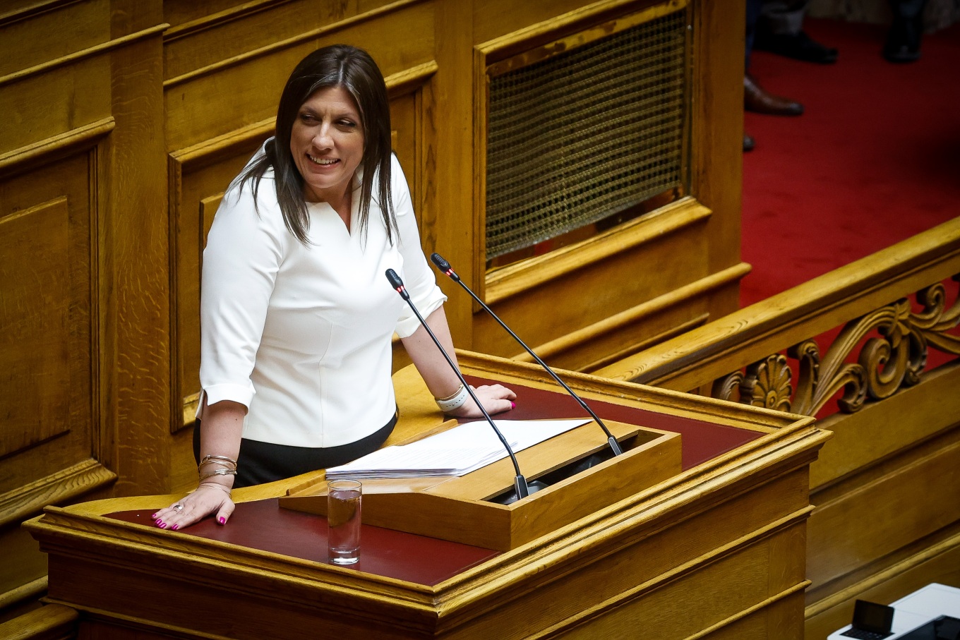 Ζ.Κωνσταντοπούλου: «Η αγάπη μπορεί να κινήσει το σύμπαν και μπορεί να μετακινήσει βουνά»