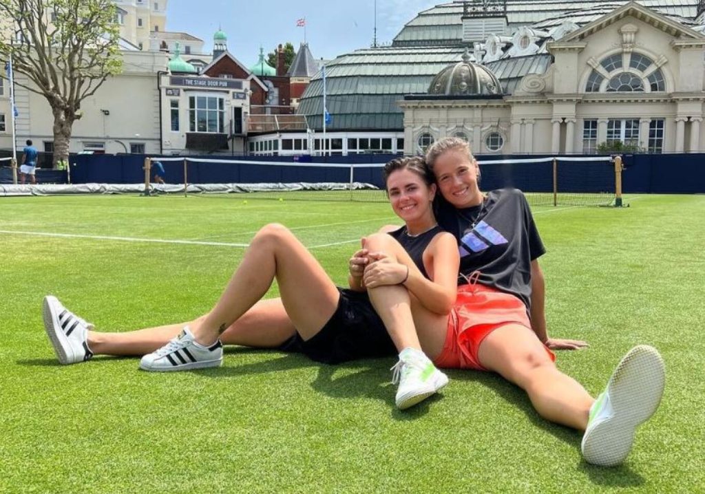 Το «πρόβλημα» της τενίστριας Ν.Κασάτκινα: Δεν έχει επιστρέψει στη Ρωσία γιατί είναι σε λεσβιακή σχέση με Ουκρανή (φώτο)