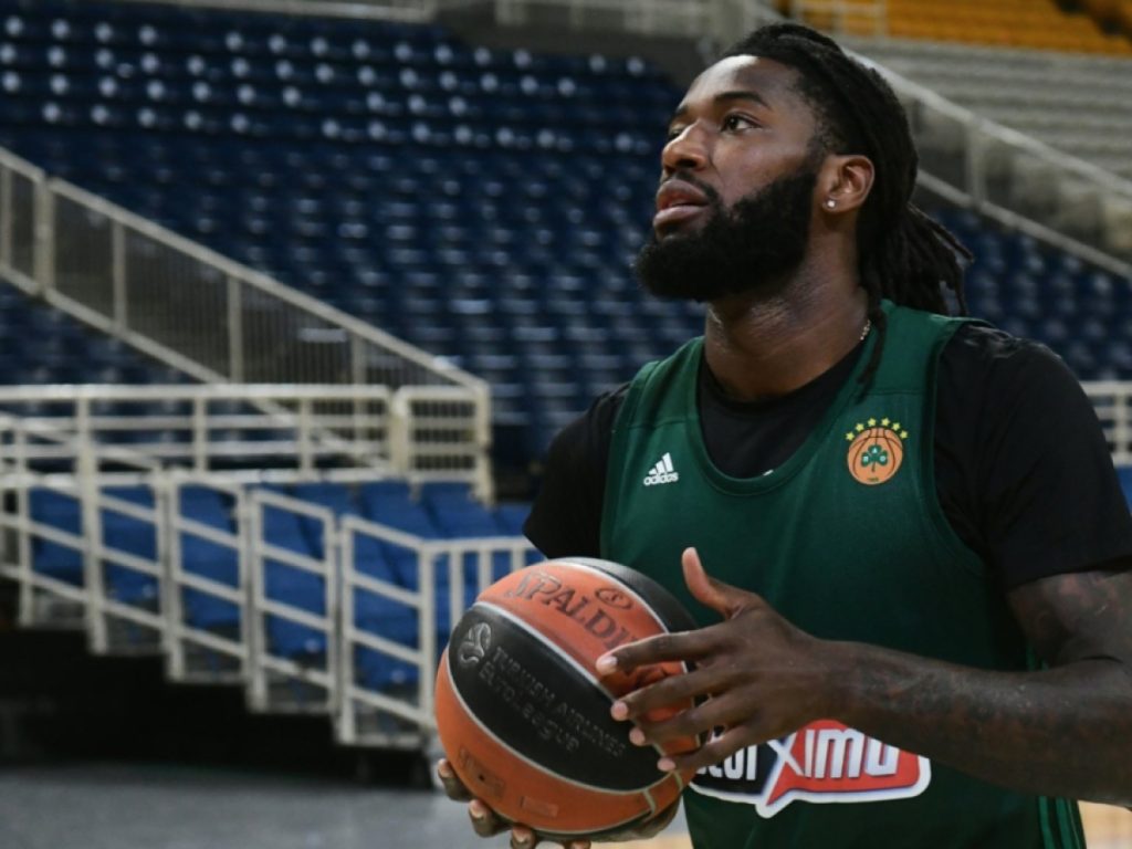 Μ.Λεσόρ για τη μεταγραφή του Σλούκα: «Τρελάθηκα όταν το έμαθα – Είναι τεράστια υπόθεση να παίζεις μαζί του»