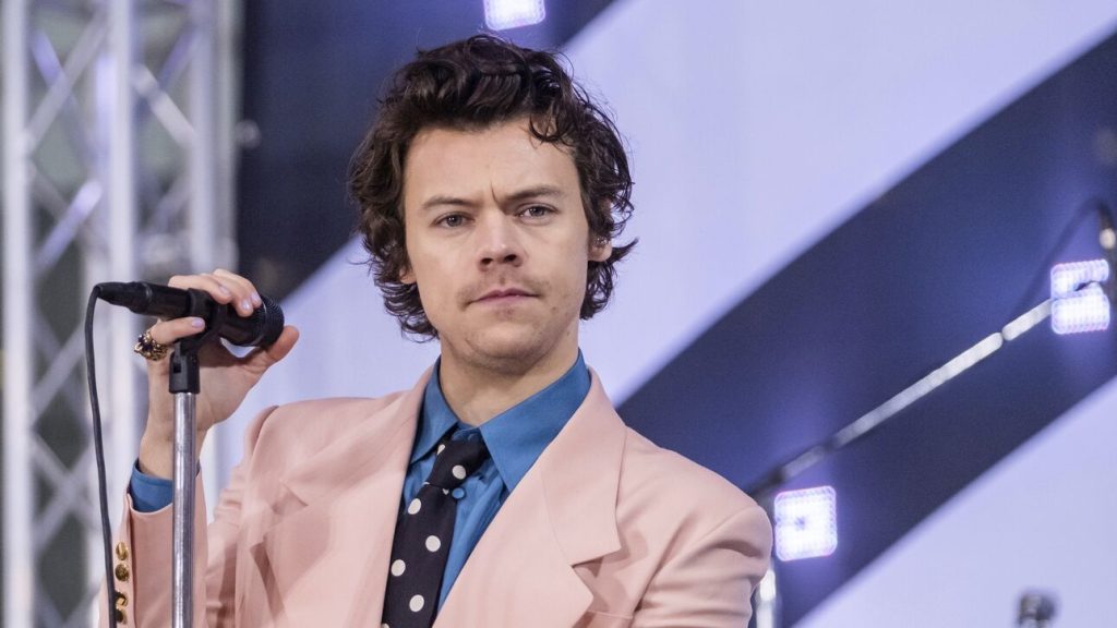 Χάρι Στάιλς: Θεατής τον τραυμάτισε στο μάτι με αντικείμενο που του πέταξε σε συναυλία στη Βιέννη