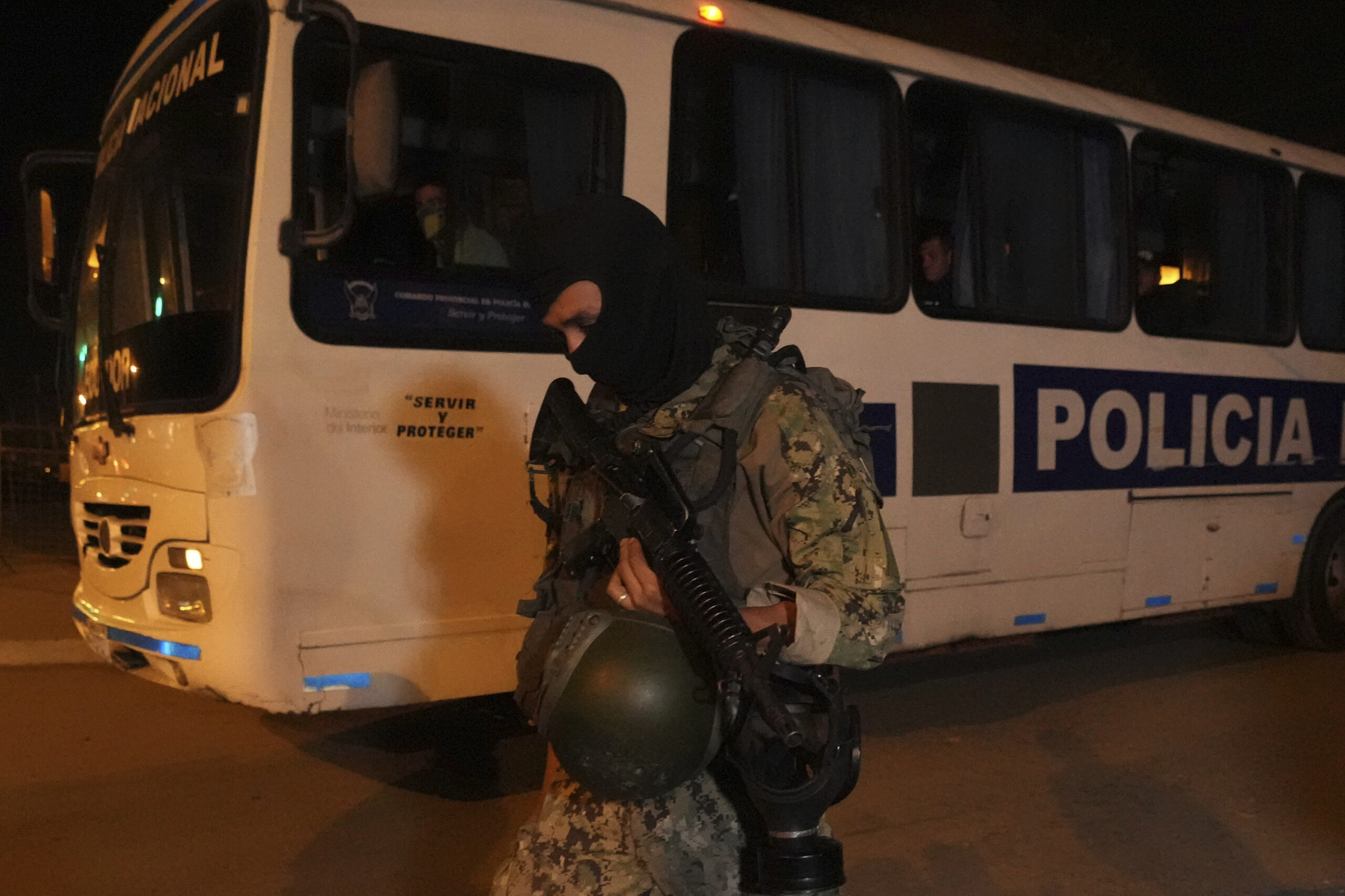 Ισημερινός: Τουλάχιστον 10 άνθρωποι έχασαν τη ζωή τους σε δυο ανταλλαγές πυρών