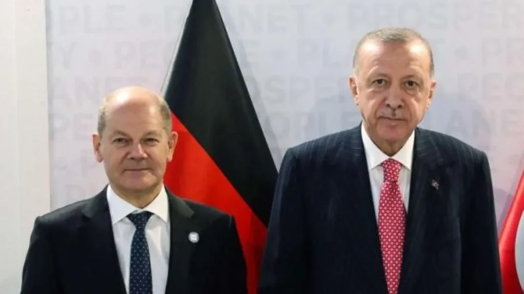Σύνοδος NATO: O Ο.Σολτς θα έχει συνομιλία με Ρ.Τ.Ερντογάν – Στο επίκεντρο η σχέση της Τουρκίας με την ΕΕ