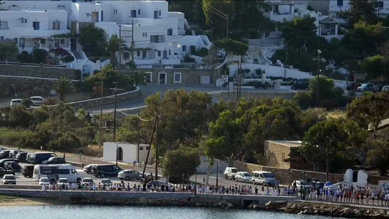 Ίος: Ο 18χρονος Μαξ μιλούσε με τον πατέρα του στο τηλέφωνο όταν κατέρρευσε