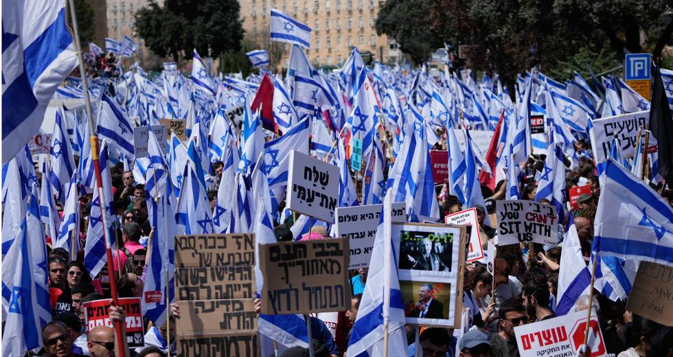 Ισραήλ: Μεγάλες διαδηλώσεις μετά την έγκριση της αμφιλεγόμενης μεταρρύθμισης του δικαστικού συστήματος